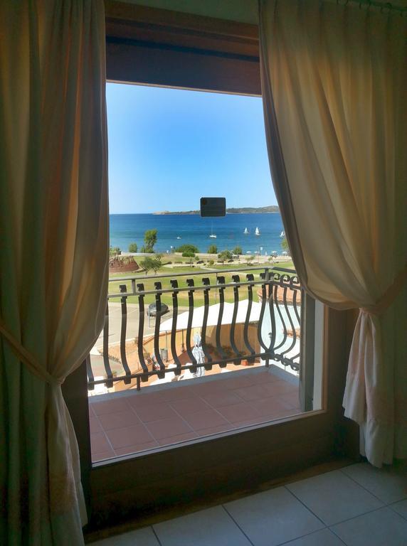 Residence Riva Azzurra Cannigione Rum bild