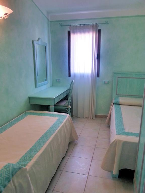 Residence Riva Azzurra Cannigione Rum bild