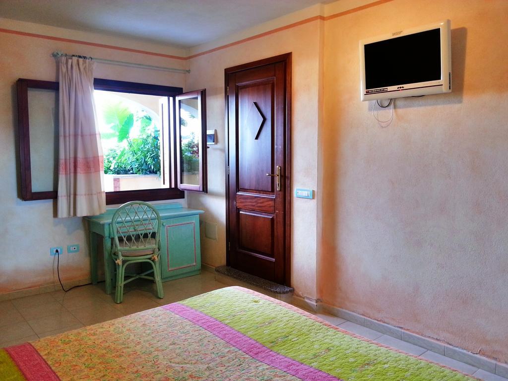 Residence Riva Azzurra Cannigione Rum bild