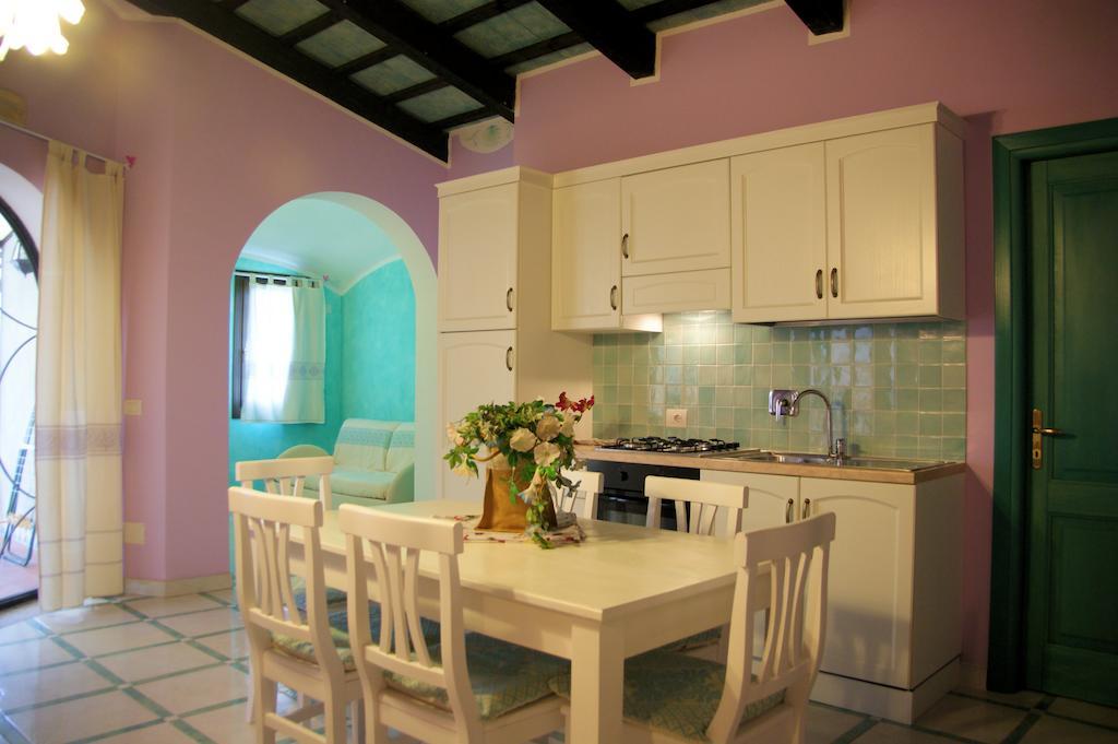 Residence Riva Azzurra Cannigione Rum bild